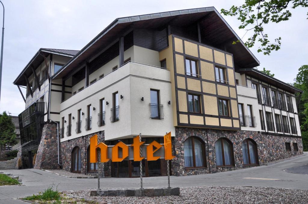 סלאופסק Hotel Pod Kluka מראה חיצוני תמונה
